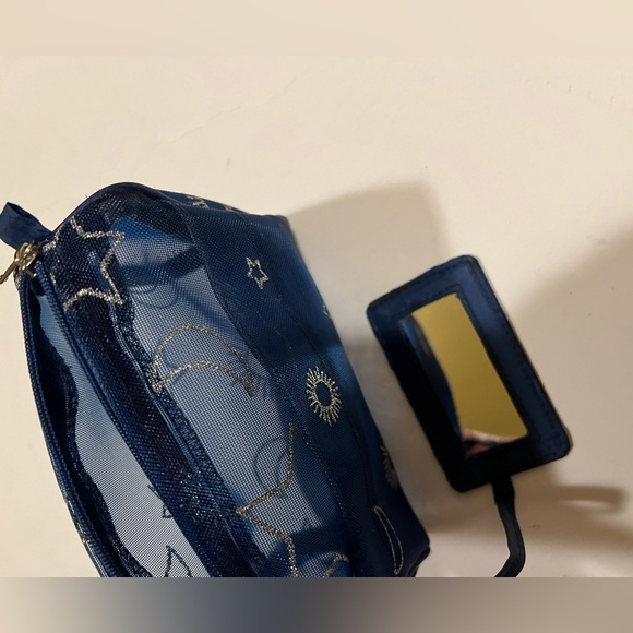 WOMEN’S CELESTIAL MESH COSMETIC BAG. - Picture 7 of 8